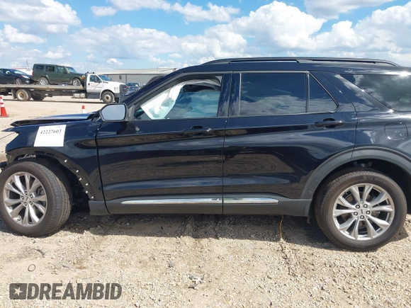 2024 Ford Explorer XLT с VIN 1FMSK7DH0RGA83585, выставлен на аукционе IAAI как лот 42227603 с пробегом Не указан миль и . История ставок и продаж доступна на DreamBid. Изображение 13.