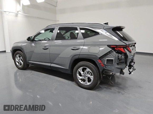2024 Hyundai Tucson SEL with VIN 5NMJBCDE7RH427081, listed as a Copart auction lot 78979654 with 7,490 mi miles and Clean Title. Bid and sale history available at carsss.com. Image 2.