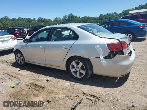 2012 Volkswagen Jetta TDI w/Premium & Nav z VIN 3VWLL7AJ7CM011404, wystawiony jako Copart lot #61536925 z przebiegiem 133 183 mil mil oraz Szkoda całkowita • Salvage title. Historia ofert i sprzedaży dostępna na DreamBid. Obrazek 2.