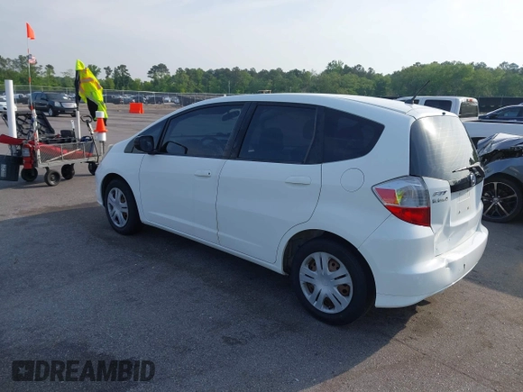 2010 Honda Fit with VIN JHMGE8H22AS022221, listed as a IAAI auction lot 42009796 with 101,904 mi miles. Bid and sale history available at carsss.com. Image 3.