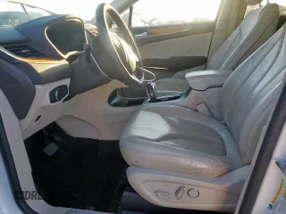 2019 Lincoln MKC Select with VIN 5LMCJ2D90KUL37996, listed as a Copart auction lot 48400885 with 57,264 mi miles and Salvage title. Bid and sale history available at DreamBid. Image 7.