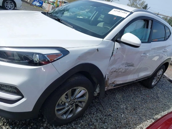 2018 Hyundai Tucson SEL with VIN KM8J3CA4XJU771344, listed as a IAAI auction lot 41987594 with 55,752 mi miles. Bid and sale history available at carsss.com. Image 6.
