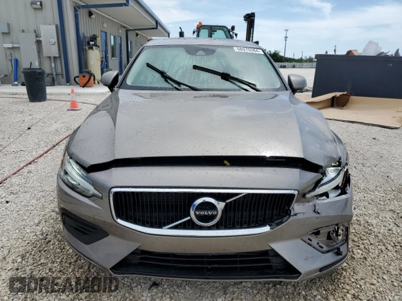 2019 Volvo S60 Momentum with VIN 7JR102FK6KG009242, listed as a Copart auction lot 48970384 with 37,002 mi miles. Bid and sale history available at carsss.com. Image 5.