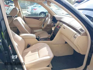 2000 Mercedes-Benz E-Class with VIN WDBJF82J2YX037818, listed as a IAAI auction lot 41910044 with 163,240 mi miles. Bid and sale history available at carsss.com. Image 5.