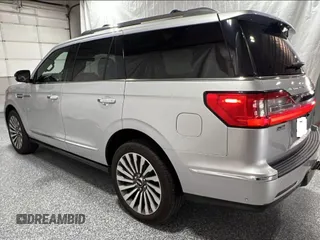 2019 Lincoln Navigator Reserve z VIN 5LMJJ2LT3KEL01508, wystawiony jako Copart lot #60321915 z przebiegiem 81 454 mil mil oraz Czysty tytuł • Clean title. Historia ofert i sprzedaży dostępna na DreamBid. Obrazek 3.