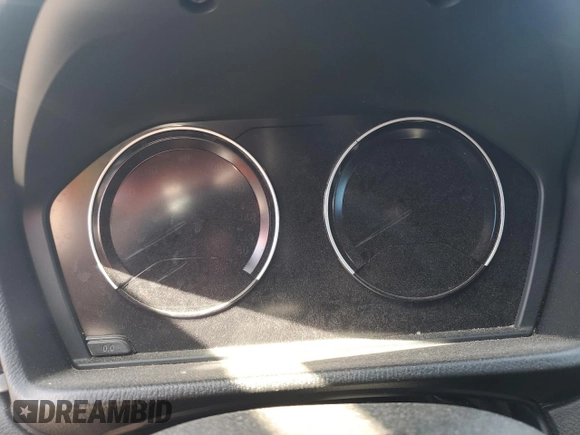 2020 BMW X2 sDrive28i z VIN WBXYH9C07L5P73232, wystawiony jako Copart lot #51948905 z przebiegiem Nie podano mil oraz Szkoda całkowita • Salvage title. Historia ofert i sprzedaży dostępna na DreamBid. Obrazek 9.