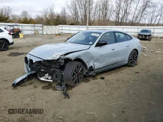 2023 BMW i4 eDrive40 z VIN WBY73AW04PFN71418, wystawiony jako Copart lot #49270665 z przebiegiem Nie podano mil oraz Szkody całkowita. Historia ofert i sprzedaży dostępna na DreamBid. Obrazek 1.