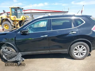 2015 Nissan Rogue SL with VIN 5N1AT2MV0FC767735, listed as a IAAI auction lot 41952625 with 134,870 mi miles and . Bid and sale history available at carsss.com. Image 14.