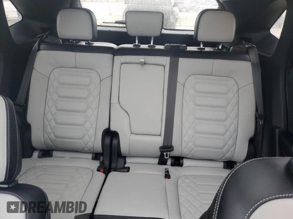2024 Ford Escape Platinum with VIN 1FMCU9JAXRUB60241, listed as a Copart auction lot 42203275 with 5,907 mi miles and Non Repairable. Bid and sale history available at DreamBid. Image 10.
