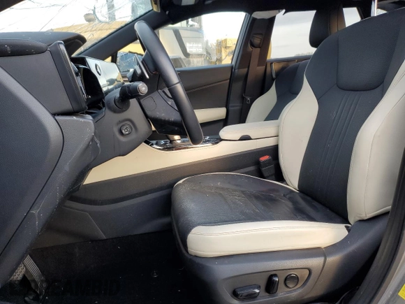 2022 Lexus NX with VIN JTJGGCEZ8N2000887, listed as a Copart auction lot 45509225 with 43,897 mi miles and Salvage Title. Bid and sale history available at carsss.com. Image 7.
