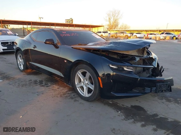 2019 Chevrolet Camaro 1LT with VIN 1G1FB1RX6K0133447, listed as a IAAI auction lot 41406255 with 125,267 mi miles. Bid and sale history available at carsss.com. Image 1.