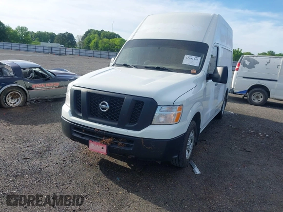 2020 Nissan NV Cargo SV z VIN 1N6BF0LY5LN810818, wystawiony jako IAAI lot #42051143 z przebiegiem 86 560 mil mil oraz . Historia ofert i sprzedaży dostępna na DreamBid. Obrazek 6.
