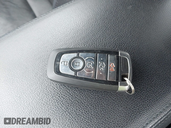 2018 Ford Explorer Limited с VIN 1FM5K7FHXJGB26005, выставлен на аукционе IAAI как лот 42303369 с пробегом 73 054 миль миль и . История ставок и продаж доступна на DreamBid. Изображение 11.