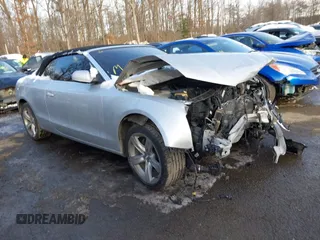 2014 Audi A5 Premium z VIN WAUCFAFH1EN009991, wystawiony jako IAAI lot #41300450 z przebiegiem Nie podano mil oraz . Historia ofert i sprzedaży dostępna na DreamBid. Obrazek 1.