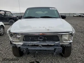 2000 Mercury Mountaineer with VIN 4M2ZU86P9YUJ19811, listed as a Copart auction lot 82211724 with 251,761 mi miles and Salvage Title. Bid and sale history available at carsss.com. Image 5.