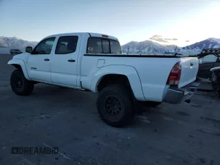 2008 Toyota Tacoma PreRunner with VIN 3TMKU72N98M015653, listed as a Copart auction lot 41821325 with 221,568 mi miles and Salvage title. Bid and sale history available at DreamBid. Image 2.