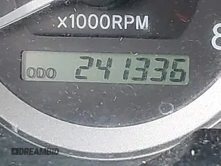 2008 Toyota Sienna CE z VIN 5TDZK23C88S141135, wystawiony jako IAAI lot #42272852 z przebiegiem 241 336 mil mil oraz . Historia ofert i sprzedaży dostępna na DreamBid. Obrazek 12.