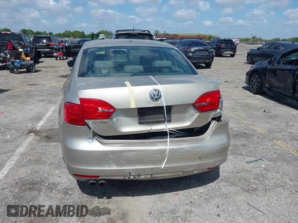 2013 Volkswagen Jetta S with VIN 3VW2K7AJ2DM293595, listed as a IAAI auction lot 42169064 with 138,906 mi miles and . Bid and sale history available at DreamBid. Image 6.