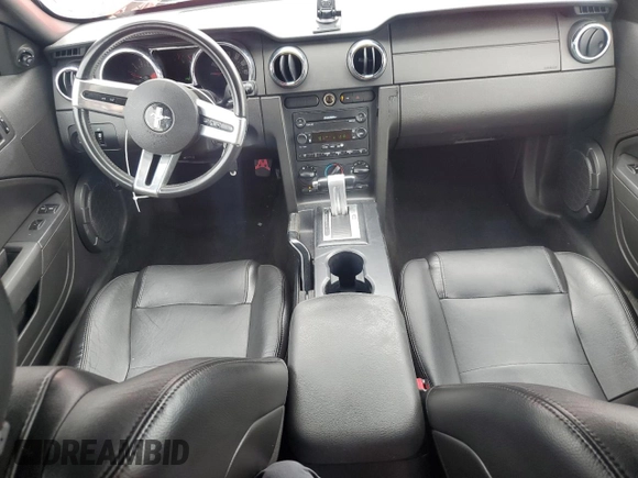 2006 Ford Mustang Standard z VIN 1ZVFT84N665244752, wystawiony jako Copart lot #58347695 z przebiegiem 116 453 mil mil oraz Szkoda całkowita • Salvage title. Historia ofert i sprzedaży dostępna na DreamBid. Obrazek 8.