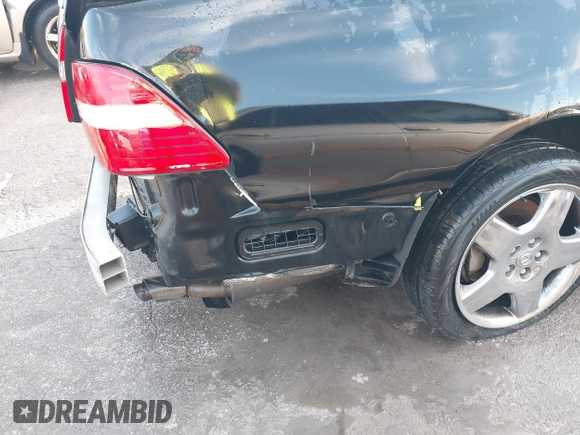 2005 Lexus LS 430 with VIN JTHBN36F855005771, listed as a IAAI auction lot 41233919 with 273,798 mi miles. Bid and sale history available at carsss.com. Image 19.