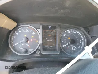 2017 Toyota Tacoma SR5 with VIN 5TFCZ5ANXHX082770, listed as a Copart auction lot 53835735 with 181,676 mi miles and Salvage Title. Bid and sale history available at carsss.com. Image 9.