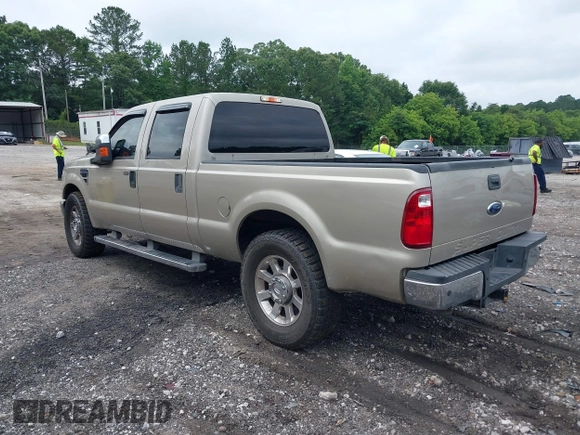 2010 Ford F-250 XL z VIN 1FTSW2AR4AEB11767, wystawiony jako IAAI lot #42490922 z przebiegiem 258 343 mil mil oraz . Historia ofert i sprzedaży dostępna na DreamBid. Obrazek 3.