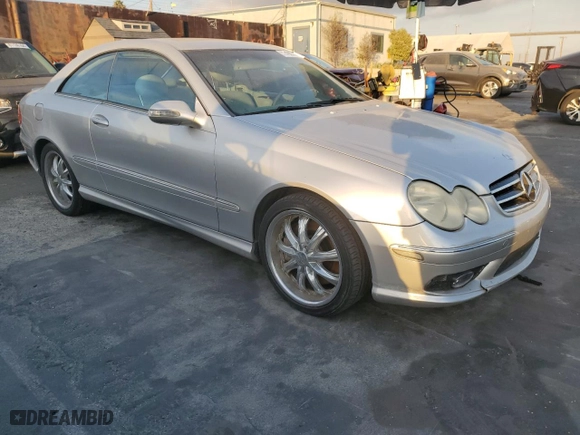 2003 Mercedes-Benz CLK-Class 5.0L with VIN WDBTJ75J83F052769, listed as a Copart auction lot 77492314 with 118,508 mi miles and Clean Title. Bid and sale history available at carsss.com. Image 4.