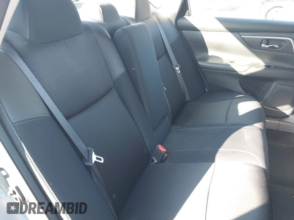 2018 Nissan Altima 2.5 SR with VIN 1N4AL3AP9JC109524, listed as a IAAI auction lot 41177265 with 253,800 mi miles. Bid and sale history available at carsss.com. Image 8.