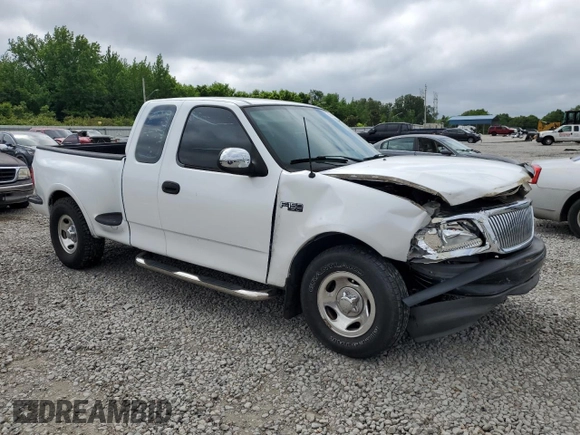 2003 Ford F-150 XL z VIN 1FTRX17283NA47526, wystawiony jako Copart lot #56548415 z przebiegiem 113 287 mil mil oraz Szkoda całkowita • Salvage title. Historia ofert i sprzedaży dostępna na DreamBid. Obrazek 4.