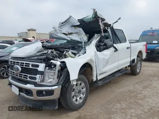 2024 Ford F-250 XL z VIN 1FT7W2BT5RED79934, wystawiony jako IAAI lot #42303040 z przebiegiem 39 011 mil mil oraz . Historia ofert i sprzedaży dostępna na DreamBid. Obrazek 2.