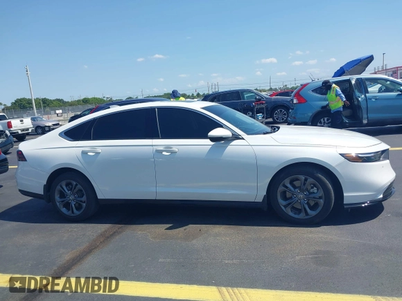 2024 Honda Accord EX-L with VIN 1HGCY2F68RA052031, listed as a IAAI auction lot 42279362 with 15,322 mi miles and . Bid and sale history available at DreamBid. Image 13.