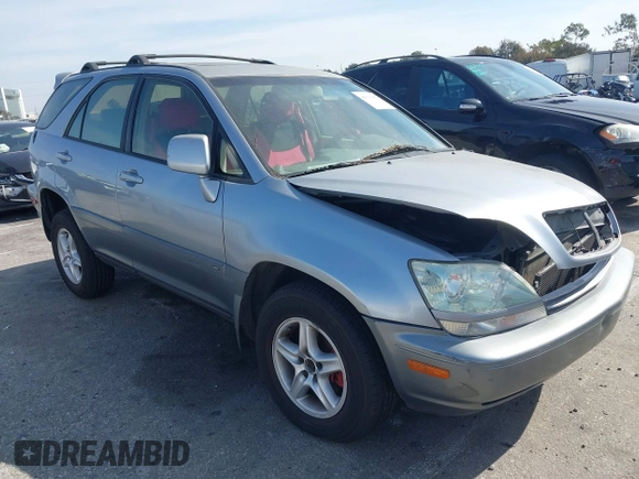 2002 Lexus RX with VIN JTJGF10U620121900, listed as a IAAI auction lot 41616404 with 157,941 mi miles. Bid and sale history available at carsss.com. Image 1.