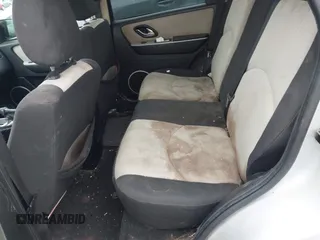 2005 Mercury Mariner Convenience z VIN 4M2YU57Z55DJ18600, wystawiony jako IAAI lot #42082068 z przebiegiem 141 530 mil mil oraz . Historia ofert i sprzedaży dostępna na DreamBid. Obrazek 8.