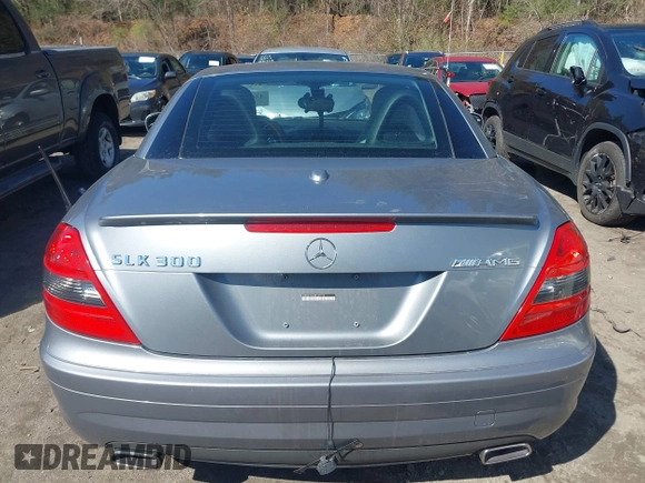 2011 Mercedes-Benz SLK 300 with VIN WDBWK5EA5BF239416, listed as a IAAI auction lot 42048520 with 57,454 mi miles and . Bid and sale history available at DreamBid. Image 16.