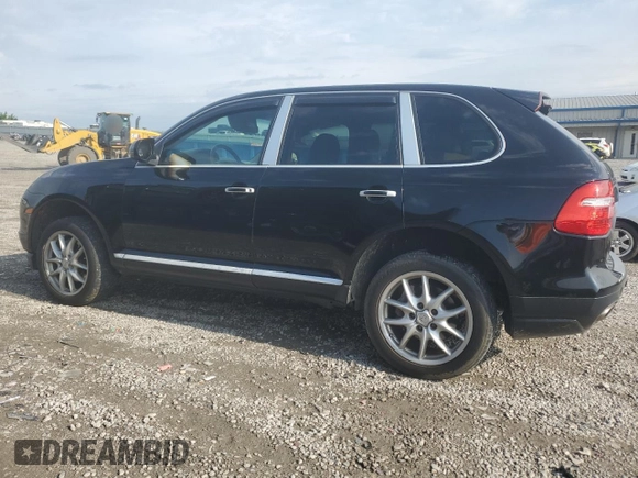 2009 Porsche Cayenne z VIN WP1AA29P99LA09934, wystawiony jako Copart lot #55247505 z przebiegiem 154 322 mil mil oraz Szkoda całkowita • Salvage title. Historia ofert i sprzedaży dostępna na DreamBid. Obrazek 2.