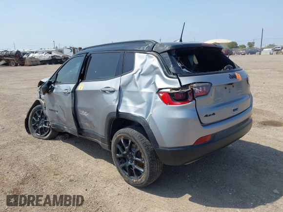 2023 Jeep Compass Latitude z VIN 3C4NJDBN4PT503269, wystawiony jako IAAI lot #41912204 z przebiegiem Nie podano mil oraz . Historia ofert i sprzedaży dostępna na DreamBid. Obrazek 3.