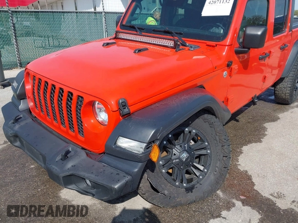 2020 Jeep Gladiator Sport S z VIN 1C6HJTAG0LL149161, wystawiony jako IAAI lot #42071132 z przebiegiem 153 062 mil mil oraz . Historia ofert i sprzedaży dostępna na DreamBid. Obrazek 6.