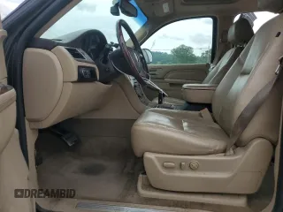 2011 Cadillac Escalade Premium z VIN 1GYS4CEF7BR213743, wystawiony jako Copart lot #55915025 z przebiegiem 293 784 mil mil oraz Tytuł czysty. Historia ofert i sprzedaży dostępna na DreamBid. Obrazek 7.