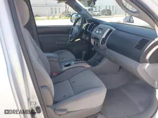 2007 Toyota Tacoma with VIN 5TETX22N47Z435434, listed as a IAAI auction lot 41746335 with 99,169 mi miles. Bid and sale history available at carsss.com. Image 5.