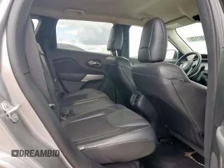 2018 Jeep Cherokee Latitude Plus с VIN 1C4PJLLB7JD605475, выставлен на аукционе Copart как лот 55861125 с пробегом 43 026 миль миль и Списание • Salvage title. История ставок и продаж доступна на DreamBid. Изображение 10.