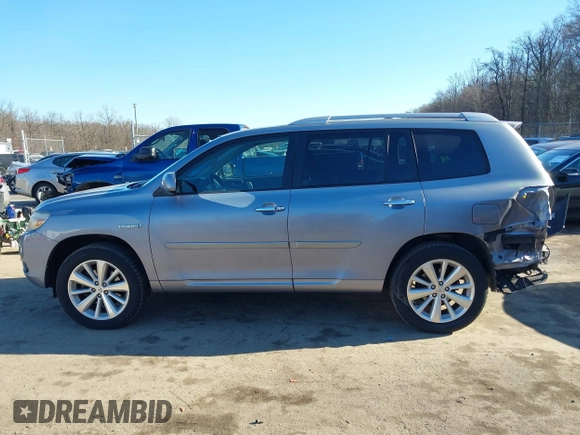 2009 Toyota Highlander Hybrid with VIN JTEEW41A092032916, listed as a IAAI auction lot 41646678 with 75,858 mi miles. Bid and sale history available at carsss.com. Image 15.