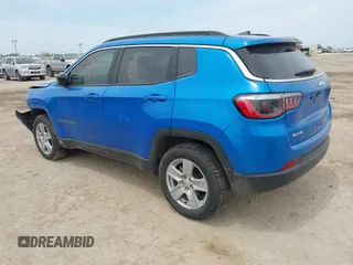 2022 Jeep Compass Latitude with VIN 3C4NJDBB3NT231817, listed as a IAAI auction lot 42070320 with 44,804 mi miles and . Bid and sale history available at DreamBid. Image 3.