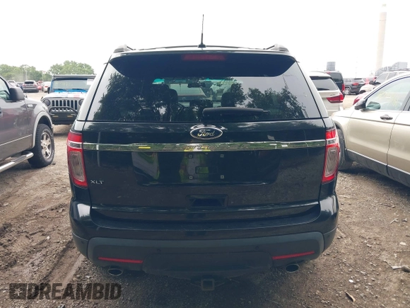 2014 Ford Explorer XLT z VIN 1FM5K7D89EGA23019, wystawiony jako IAAI lot #42706931 z przebiegiem 175 077 mil mil oraz . Historia ofert i sprzedaży dostępna na DreamBid. Obrazek 16.