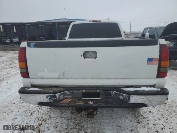 2000 GMC New Sierra 2500 SLE with VIN 1GTGK29U1YE139224, listed as a Copart auction lot 45599125 with NaN miles and Salvage Title. Bid and sale history available at carsss.com. Image 6.