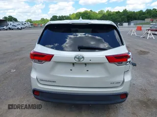 2017 Toyota Highlander LE with VIN 5TDBZRFH6HS456819, listed as a IAAI auction lot 42346004 with 113,152 mi miles and . Bid and sale history available at DreamBid. Image 16.