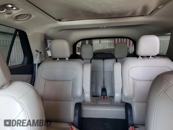 2022 Ford Explorer XLT with VIN 1FMSK7DHXNGC09512, listed as a Copart auction lot 53540175 with 32,614 mi miles and Salvage title. Bid and sale history available at DreamBid. Image 10.