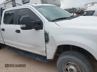 2019 Ford F-250 XL с VIN 1FT7W2B65KEE73554, выставлен на аукционе IAAI как лот 42523527 с пробегом 260 323 миль миль и . История ставок и продаж доступна на DreamBid. Изображение 12.