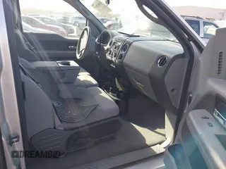 2006 Ford F-150 XLT with VIN 1FTPX14506FA09924, listed as a IAAI auction lot 41902617 with 179,444 mi miles. Bid and sale history available at carsss.com. Image 5.