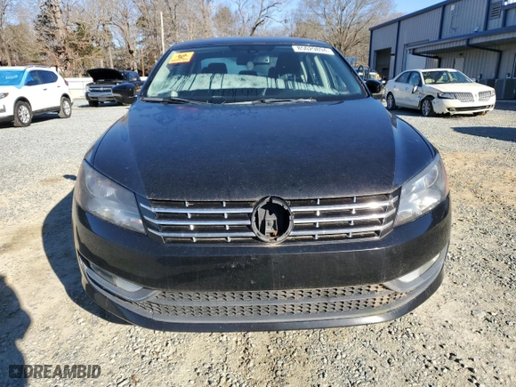2014 Volkswagen Passat SEL Premium with VIN 1VWCS7A32EC022156, listed as a Copart auction lot 85029894 with 170,909 mi miles and Clean Title. Bid and sale history available at carsss.com. Image 5.