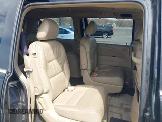 2006 Honda Odyssey EX-L z VIN 5FNRL387X6B055048, wystawiony jako IAAI lot #41974961 z przebiegiem 123 361 mil mil oraz . Historia ofert i sprzedaży dostępna na DreamBid. Obrazek 5.
